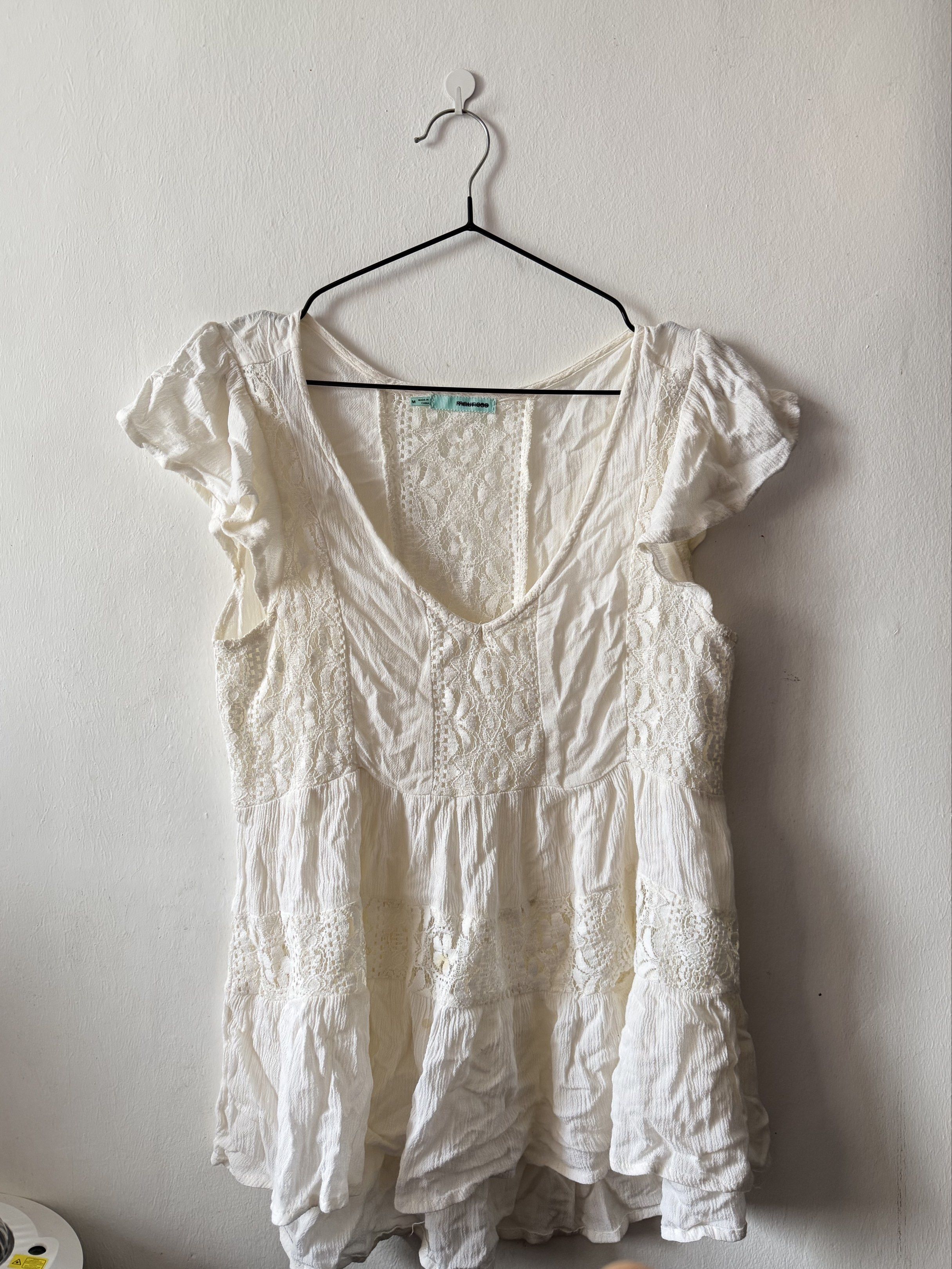 White Embroidered Lace Top (Category: Blouses) located in Lipa City. Submitted by xynami (Listing ID 1420296058, Image 1). Description: lana del rey top vibes see last slides for issues stain can be removed by clorox.