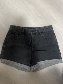 (Category: ) located in . Submitted by klaraaaaa (Listing ID 1420293576, Image 1). Description: .