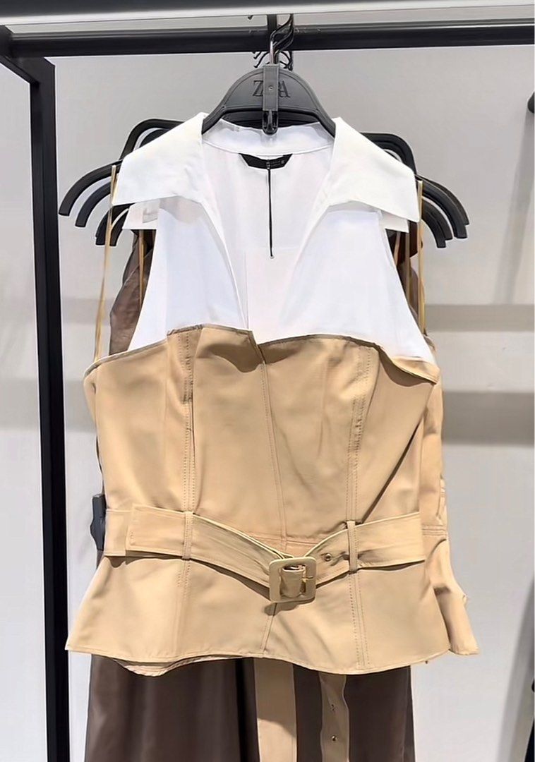 Zara Collar Tube Halter Top (Category: Sleeveless) located in Manila. Submitted by shop.declutter (Listing ID 1420295236, Image 1). Description: So nice in actual!! 🤎 True to size xs New with tag.
