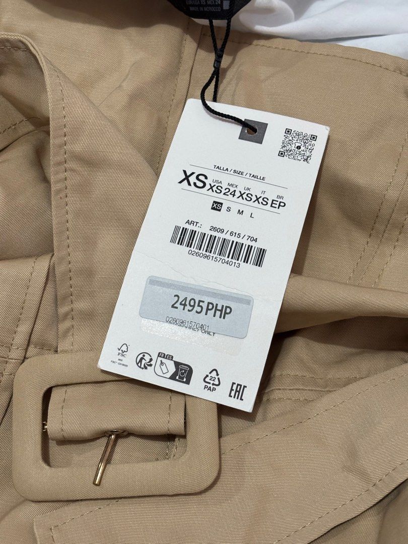 Zara Collar Tube Halter Top (Category: Sleeveless) located in Manila. Submitted by shop.declutter (Listing ID 1420295236, Image 3). Description: So nice in actual!! 🤎 True to size xs New with tag.