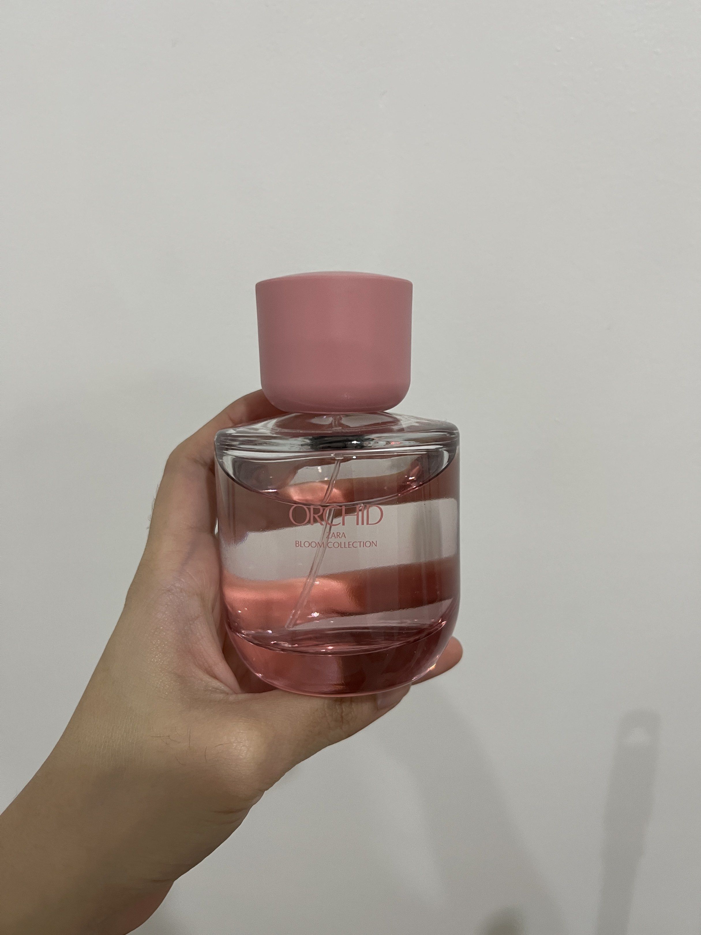 Zara Orchid Bloom Collection (Category: Fragrance & Deodorants) located in Cebu City. Submitted by elle.db (Listing ID 1420298287, Image 3). Description: - Zara Orchid Bloom Eau de Parfum - 90ml / 3.04 fl oz bottle - Fragrance notes: Bergamot, Orchid, Vanilla - Comes with original box - sprayed it less than 10x -bought last december 2025 -rfs: i have too much perfume already .