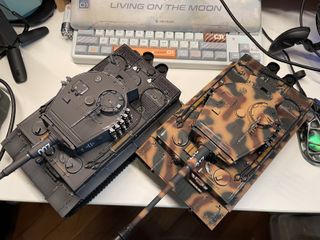 （分類：）位於 。 由 silenttiger-85af 提交（商品編號 1420444439，圖片 1）。簡介： 。