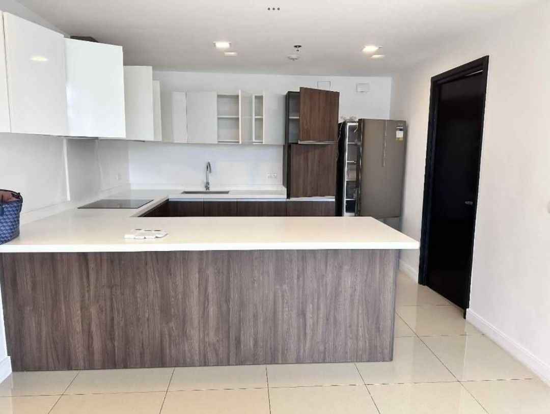 2 BR Unit Bare West Gallery Place BGC (Category: Apartments & Condos) located in Pasig City. Submitted by BrokerDorenFerran (Listing ID 1420493509, Image 1). Description: West Gallery Place BGC 136 Sqm 2 BR Unit Bare 1 PS 41st Floor Clean Title 60M Negotiable Doren Ferran Licensed Real Estate Broker PRC REBL # 24236 HLURB # 03912 09175725848.