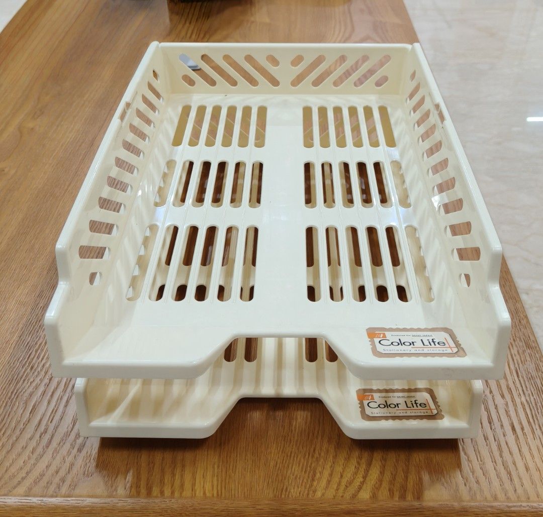 2 Tier Document Tray - Stackable (Category: Stationery & School Supplies) located in Singapore. Submitted by clausellthings (Listing ID 1420504388, Image 2). Description: Come in a set. Give away free!! Not for fussy recipient. Strictly to collect at 389779. 3 mins walk from Aljunied mrt. Exit from control station, turn left. Walk along the pavement till you see the turnstile on the right. Meeting point at the turnstile. Refer to the pics. No oth