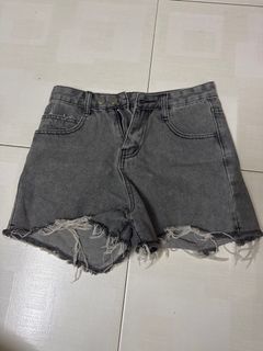 (Category: ) located in . Submitted by bloomretailshop (Listing ID 1420475523, Image 1). Description: .
