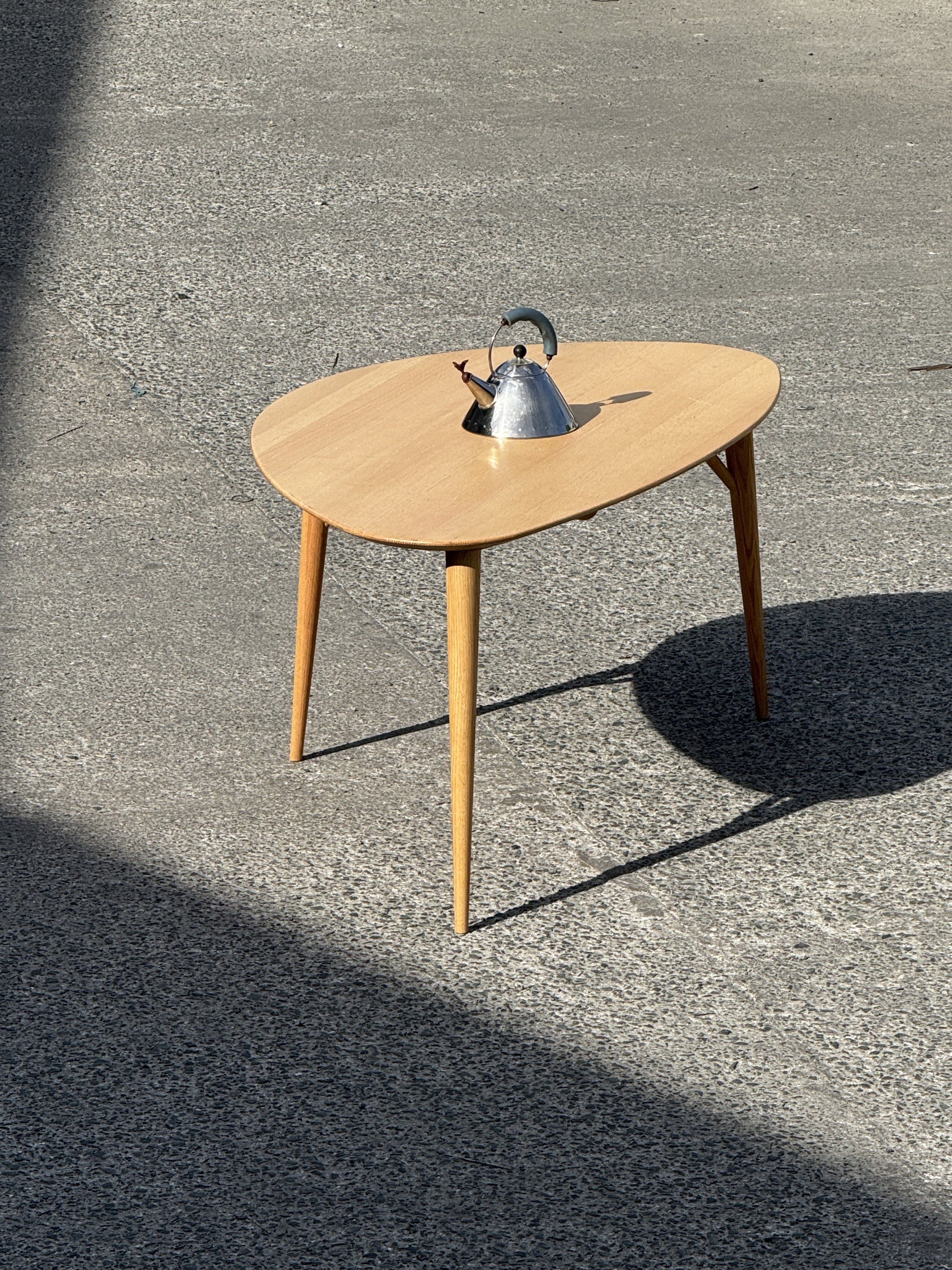 Actus dining table Solid oak wood (Category: Tables & Sets) located in Bulacan. Submitted by rock_off.thriftshop.ph (Listing ID 1420538264, Image 3). Description: Actus dining table Solid oak wood .