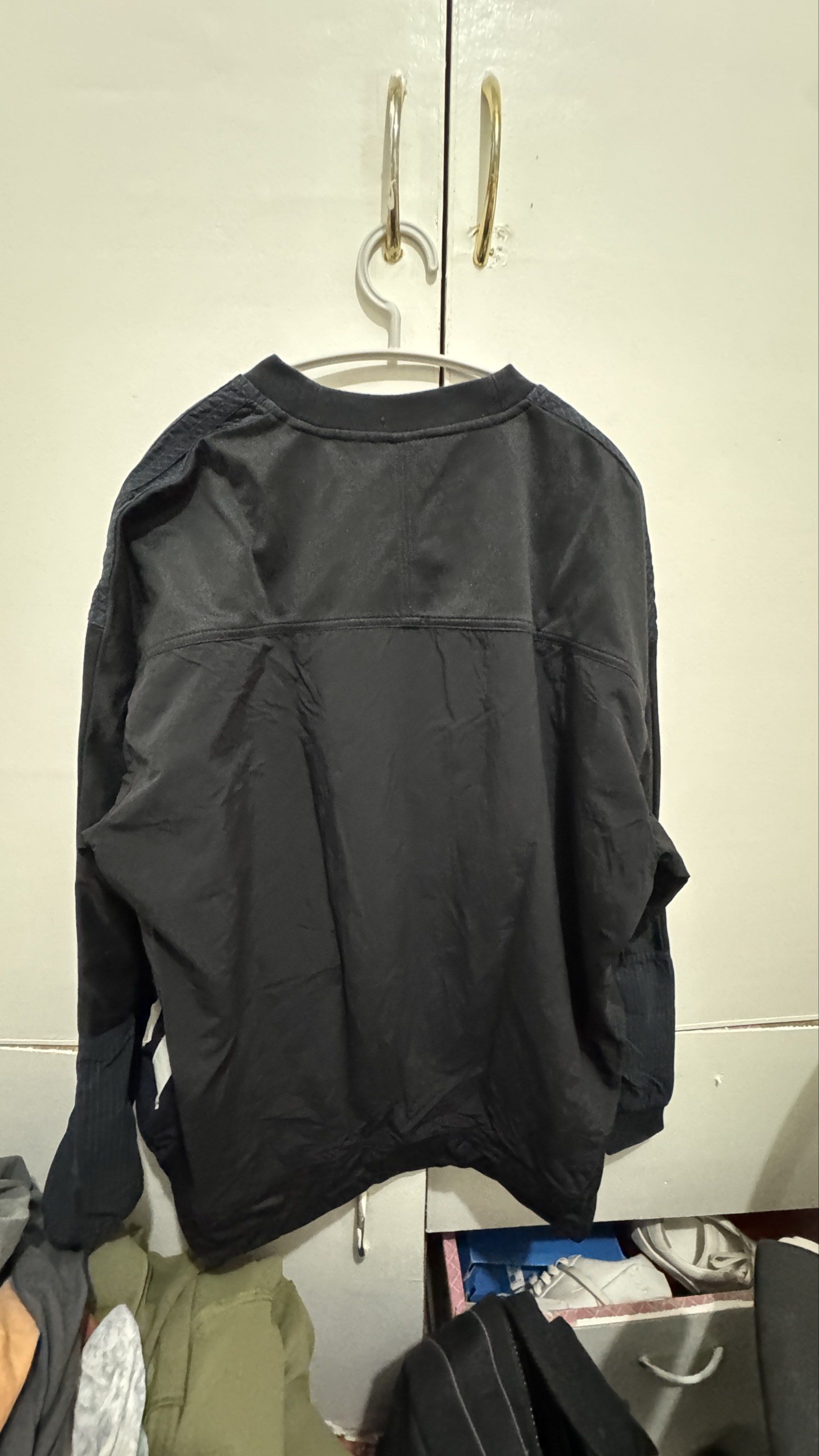 Adidas Crewneck Sweatshirt (Category: Coats, Jackets and Outerwear) located in Manila. Submitted by offthehype (Listing ID 1420439907, Image 2). Description: - Adidas crewneck sweatshirt - Color: Black - Size: L/G - Unique textured design - Made in Indonesia - Adidas logo on front - Mixed fabric material - Can fit large to xl .