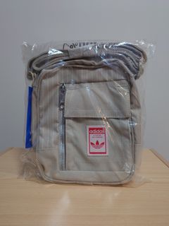 （分類：）位於 。 由 lorac_ 提交（商品編號 1420497848，圖片 1）。簡介： 。