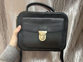 （分類：）位於 。 由 naniakea 提交（商品編號 1420391966，圖片 1）。簡介： 。