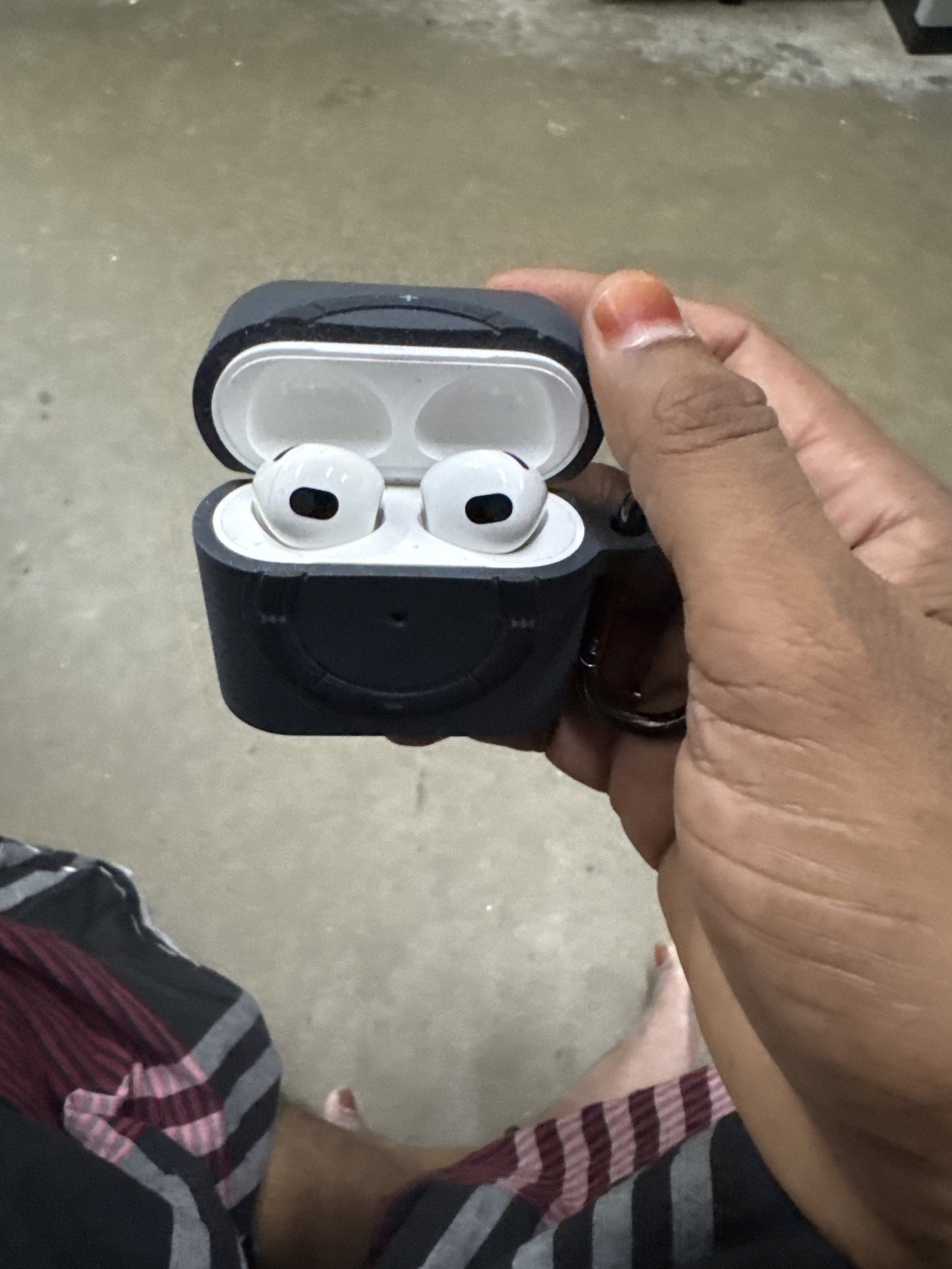 AirPods 3rd Gen with Protective Case65561363328131111