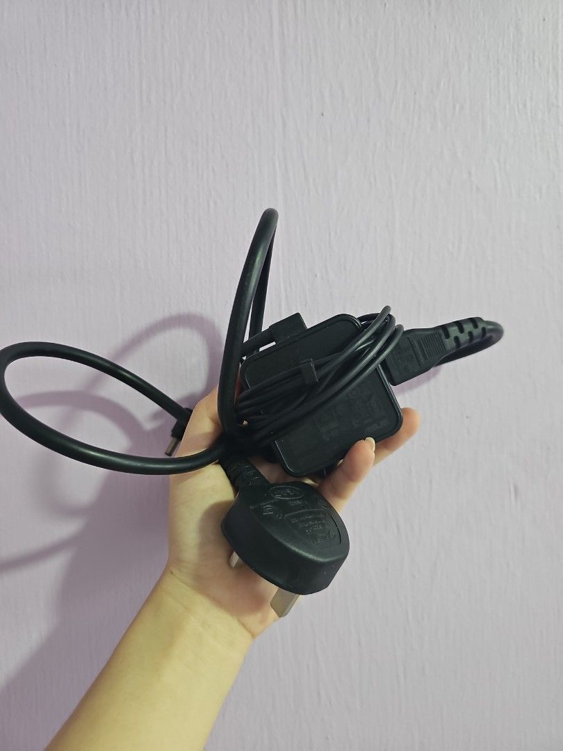 ASUS AC Adapter 19V 2.37A406030131702026240
