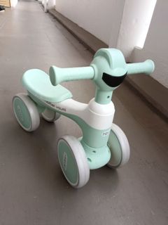 b.duck Balance Bike - Yellow, Babies & Kids, Infant Playtime on Carousell