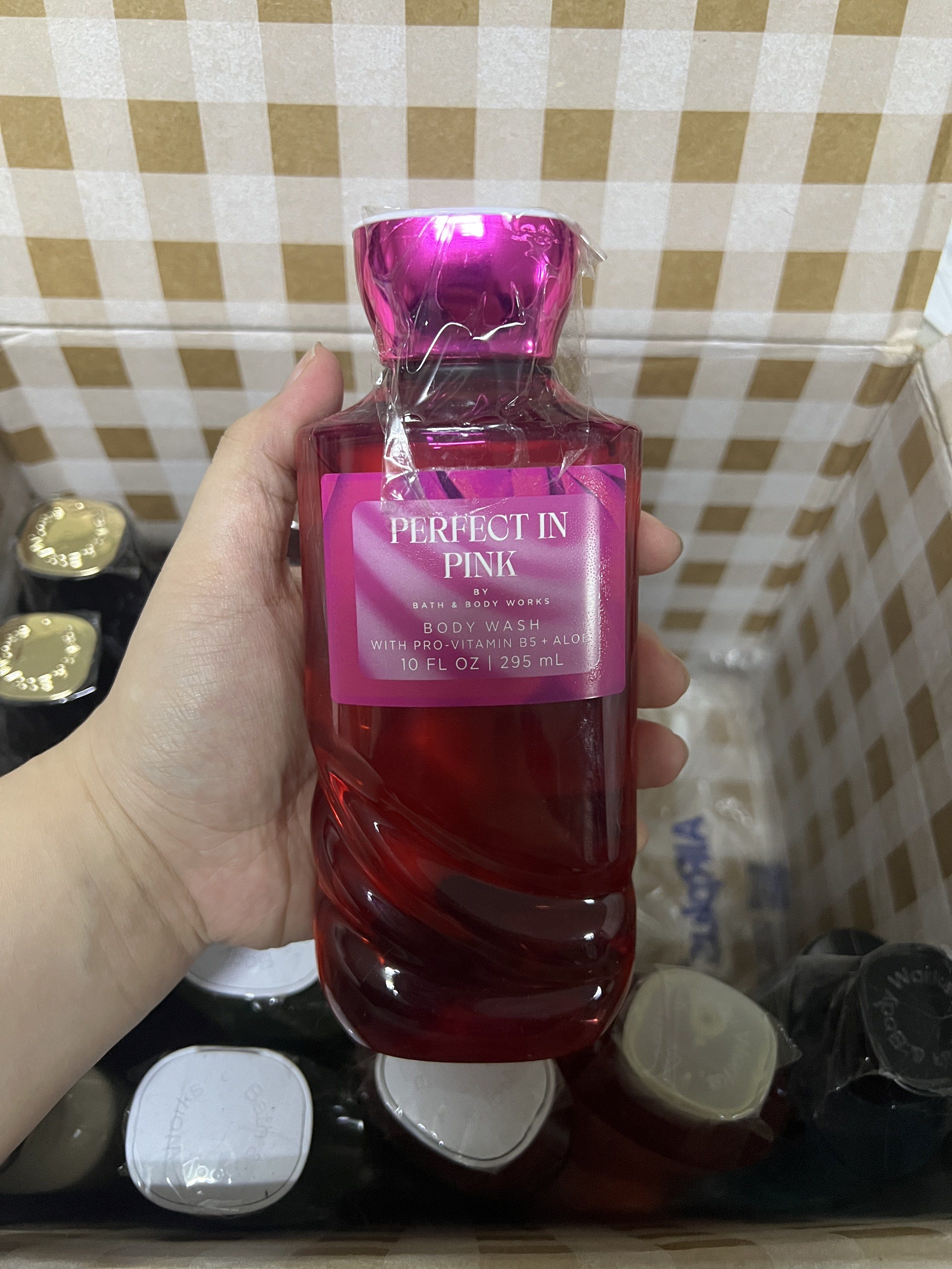Bath & Body works body wash (Category: Bath) located in Manila. Submitted by mtbtx (Listing ID 1420511698, Image 3). Description: 2pcs - cucumber lemon 2pcs - rouge rebel 3 pcs- chocolate amber 1pc - deep ocean 1 pc- ocean 1 pc- graphite 1 pc - pink watermelon blast 1 pc - perfect in pink 1 pc - sweetest song (88ml) 1 pc- you’re the one 1 pc - frosted coconut 1 pc- aromatherapy 1pc -cucumber lemon (lotion) ✅Original! 🇺🇸 Shipped from LA 📍 near 