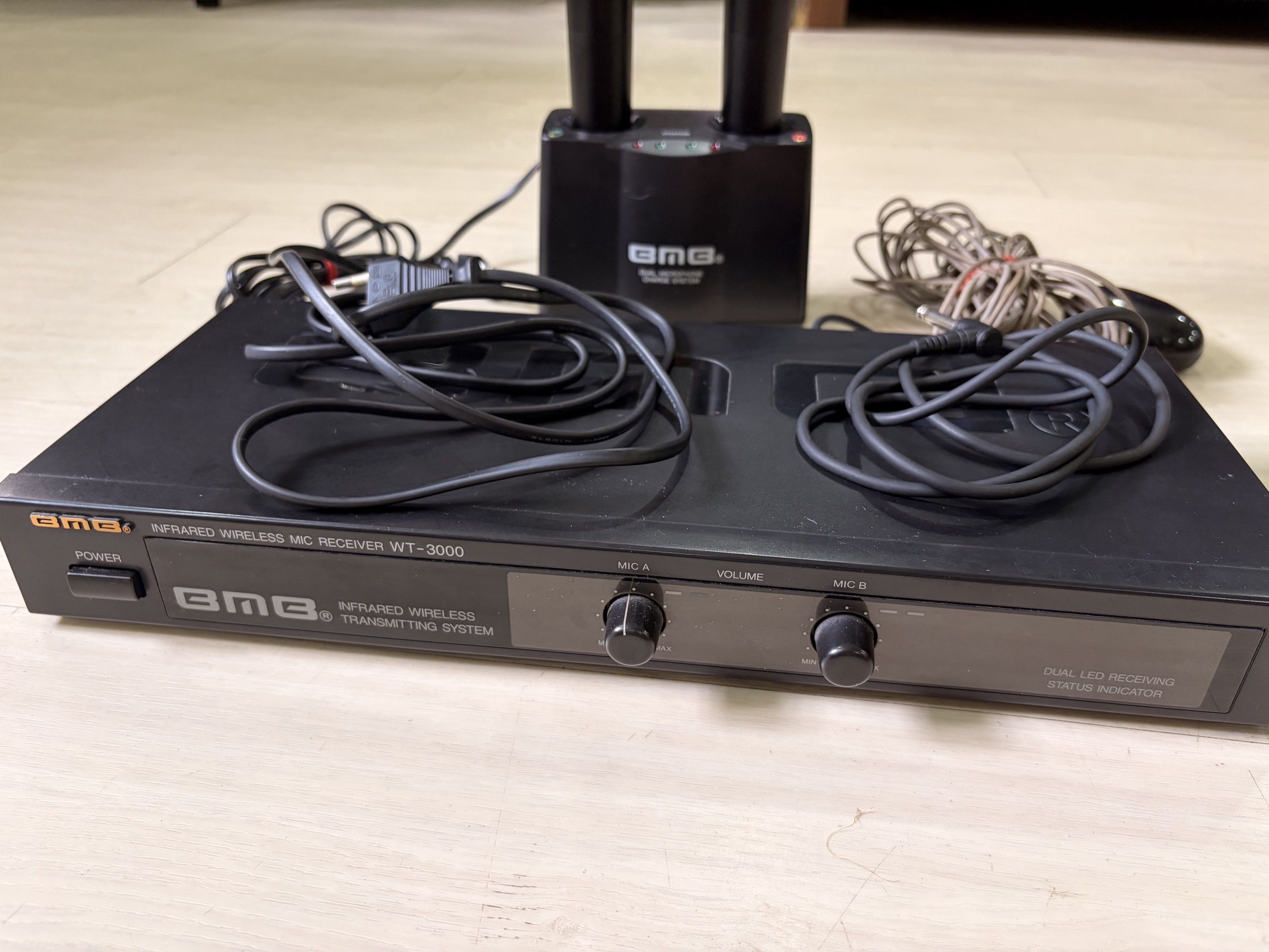 BMB Wireless Mics to clear65561359885697111