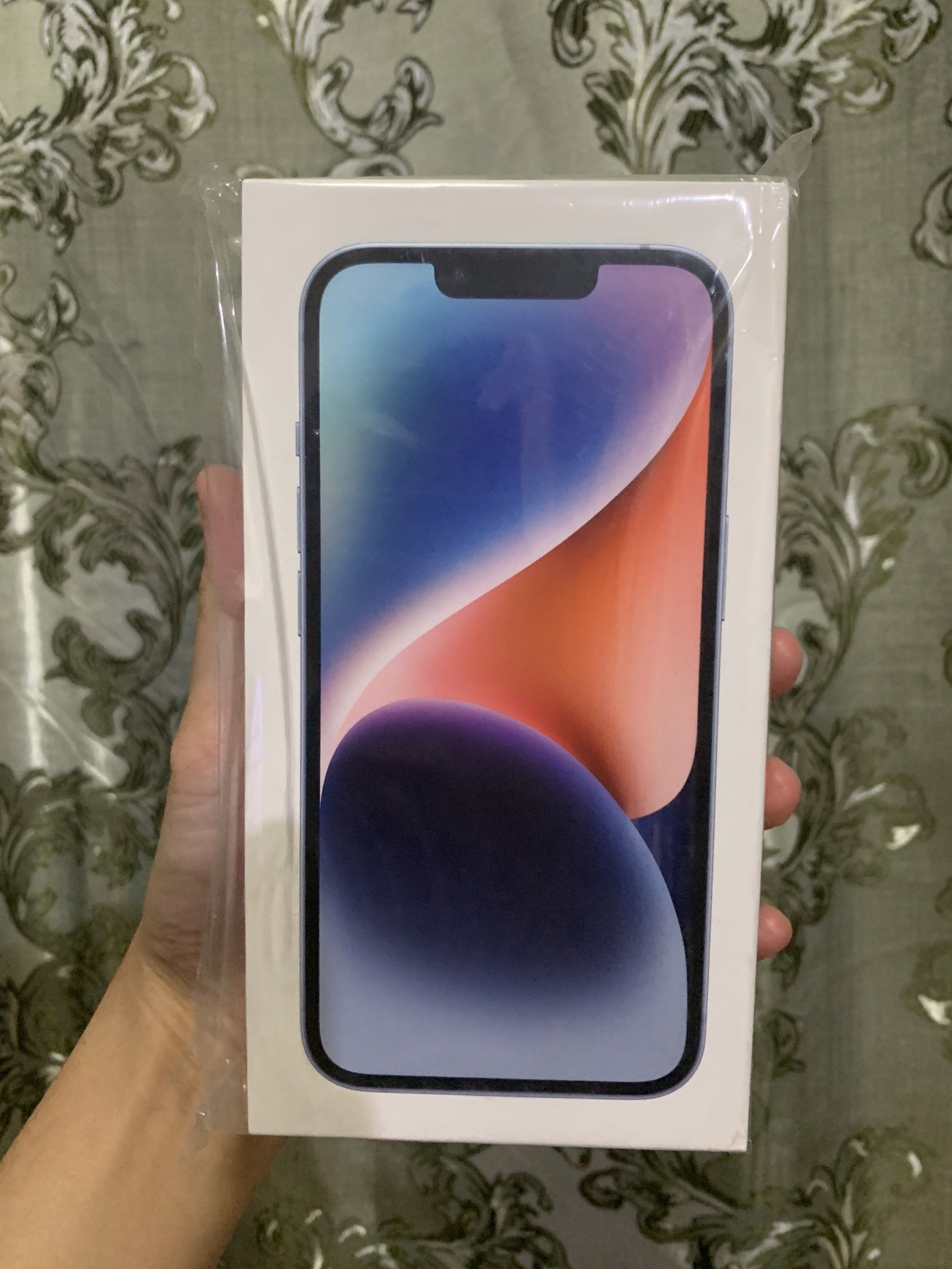 Bnew Sealed Iphone 14 128gb (Category: iPhone 14 Series) located in Manila. Submitted by uretihsia_ (Listing ID 1414243612, Image 1). Description: Bnew and Sealed Iphone 14 128gb below SRP 1 year Apple warranty upon activation Pick-up preferred 📍Novaliches QC.
