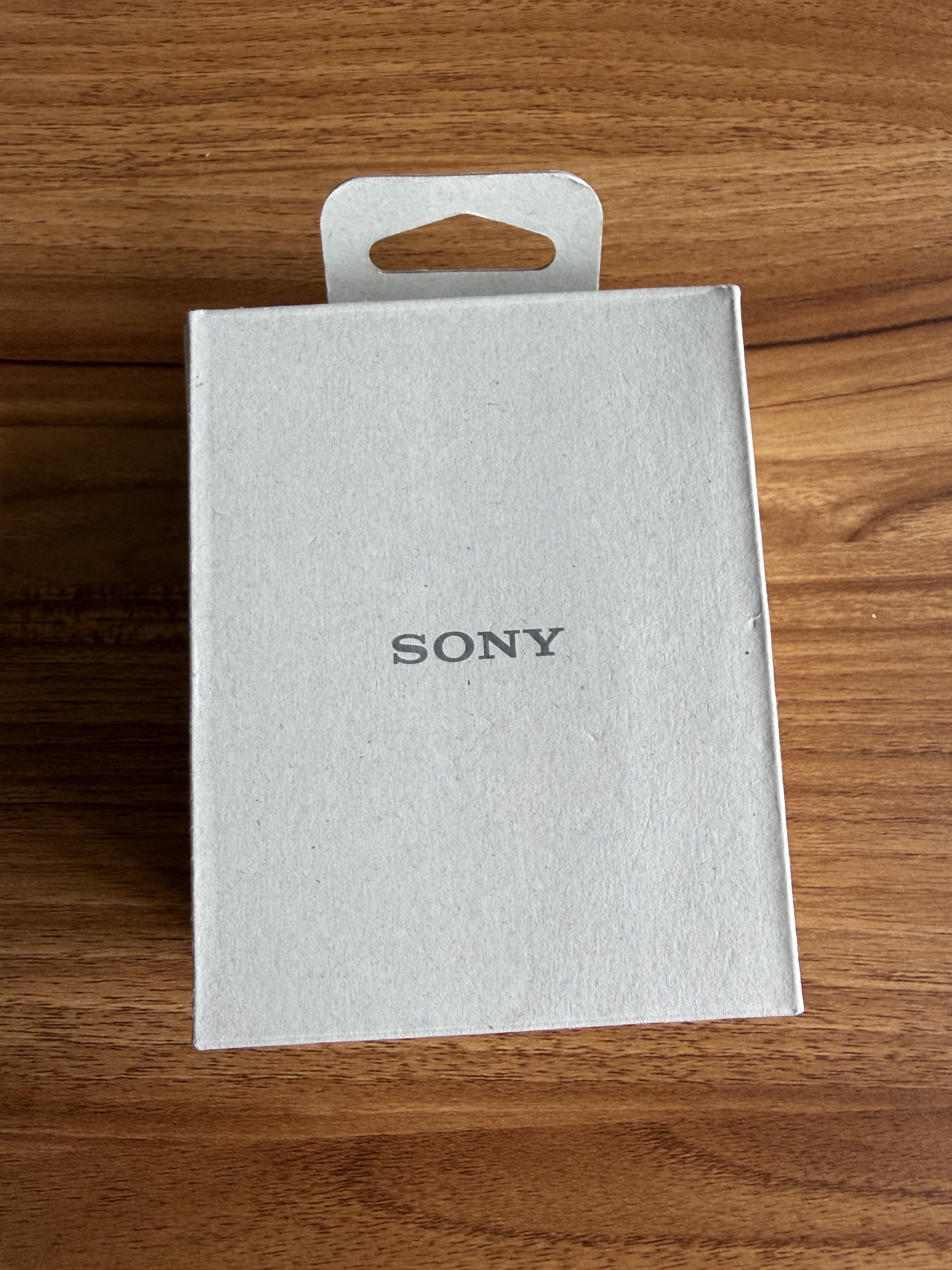 BNIB Sony Wireless Earbuds65561353322371112