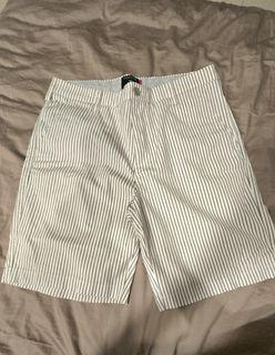 (Category: ) located in . Submitted by shopping_fancy (Listing ID 1420511720, Image 1). Description: .