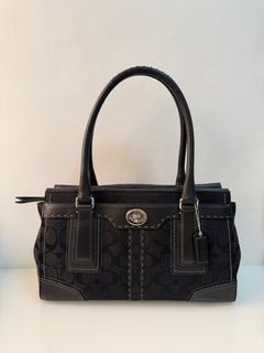 (Category: ) located in . Submitted by fancymoda (Listing ID 1420503894, Image 1). Description: .