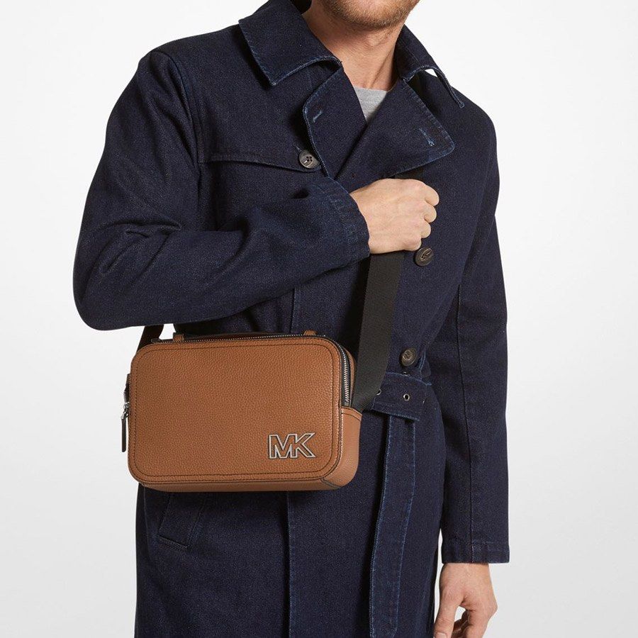 Cooper Brown Crossbody (Category: Luxury Bags & Wallets) located in Manila. Submitted by lovieauthenticmerchandise (Listing ID 1420491279, Image 2). Description: .