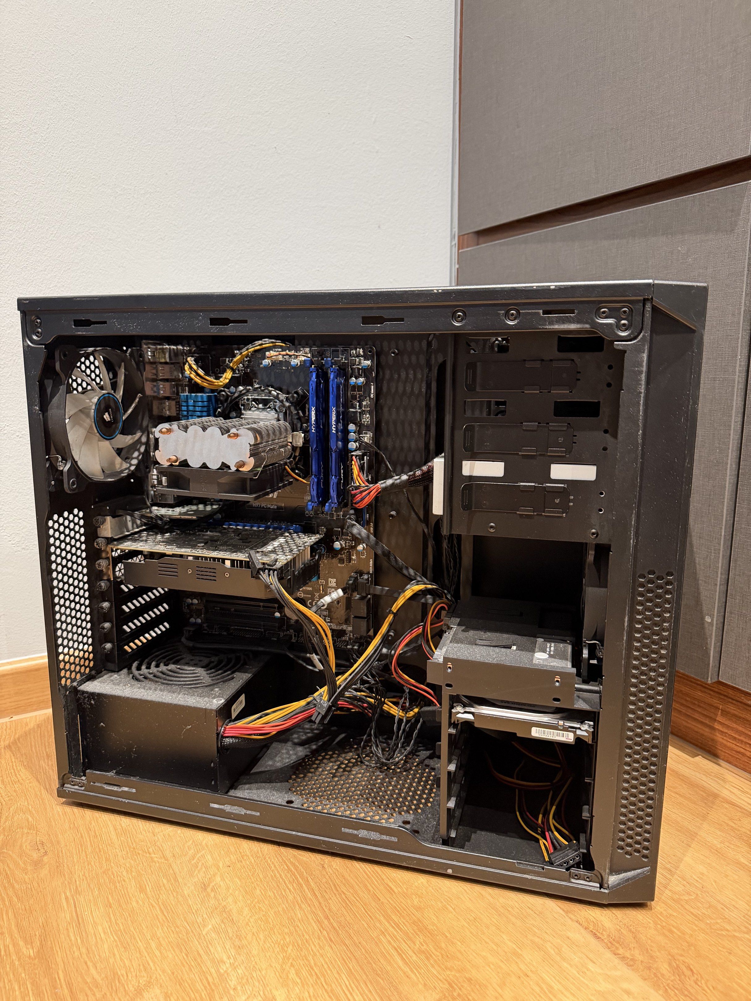 Custom Desktop PC65605280370563112