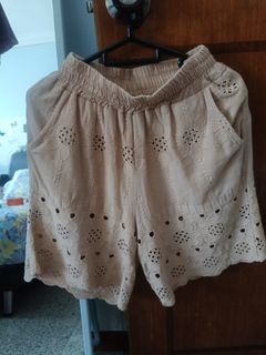 (Category: ) located in . Submitted by yeosng11 (Listing ID 1420442425, Image 1). Description: .