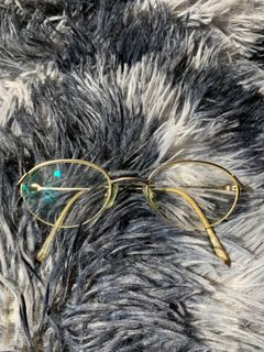 (Category: ) located in . Submitted by sidethrifts (Listing ID 1420504913, Image 1). Description: .
