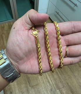 (Category: ) located in . Submitted by gold---gold (Listing ID 1420545750, Image 1). Description: .