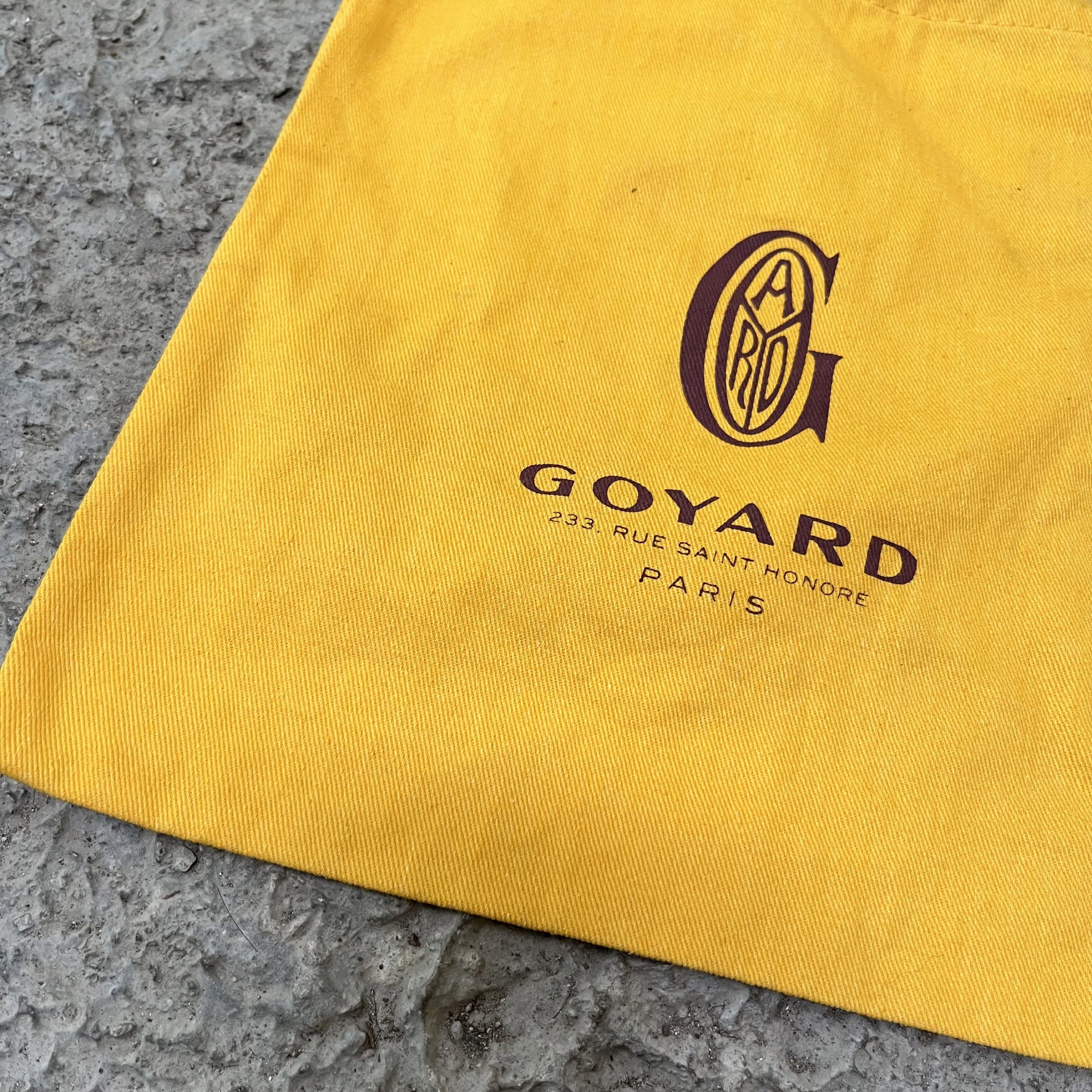 Goyard Dust Bag (Category: Luxury Bags & Wallets) located in Mandaue City. Submitted by chinsyap_03 (Listing ID 1420508291, Image 3). Description: Size: One Size Fits Most Color Rate: 10/10 Condition: Excellent condition 🙂 See photos for details.