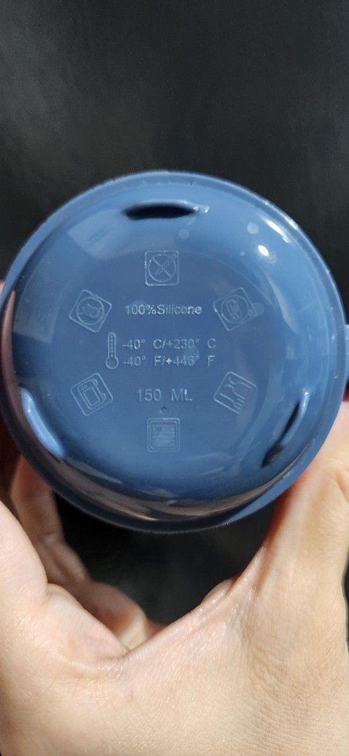 Haakaa Baby Drinking Cup (Category: Weaning & Toddler Feeding) located in Pasig City. Submitted by declutterwithmatt (Listing ID 1420471251, Image 3). Description: - Haakaa Baby Drinking Cup - Made from 100% silicone - Features easy-grip handles - Selling at 640+ on 🍊 app, and 750 in Rustan's.