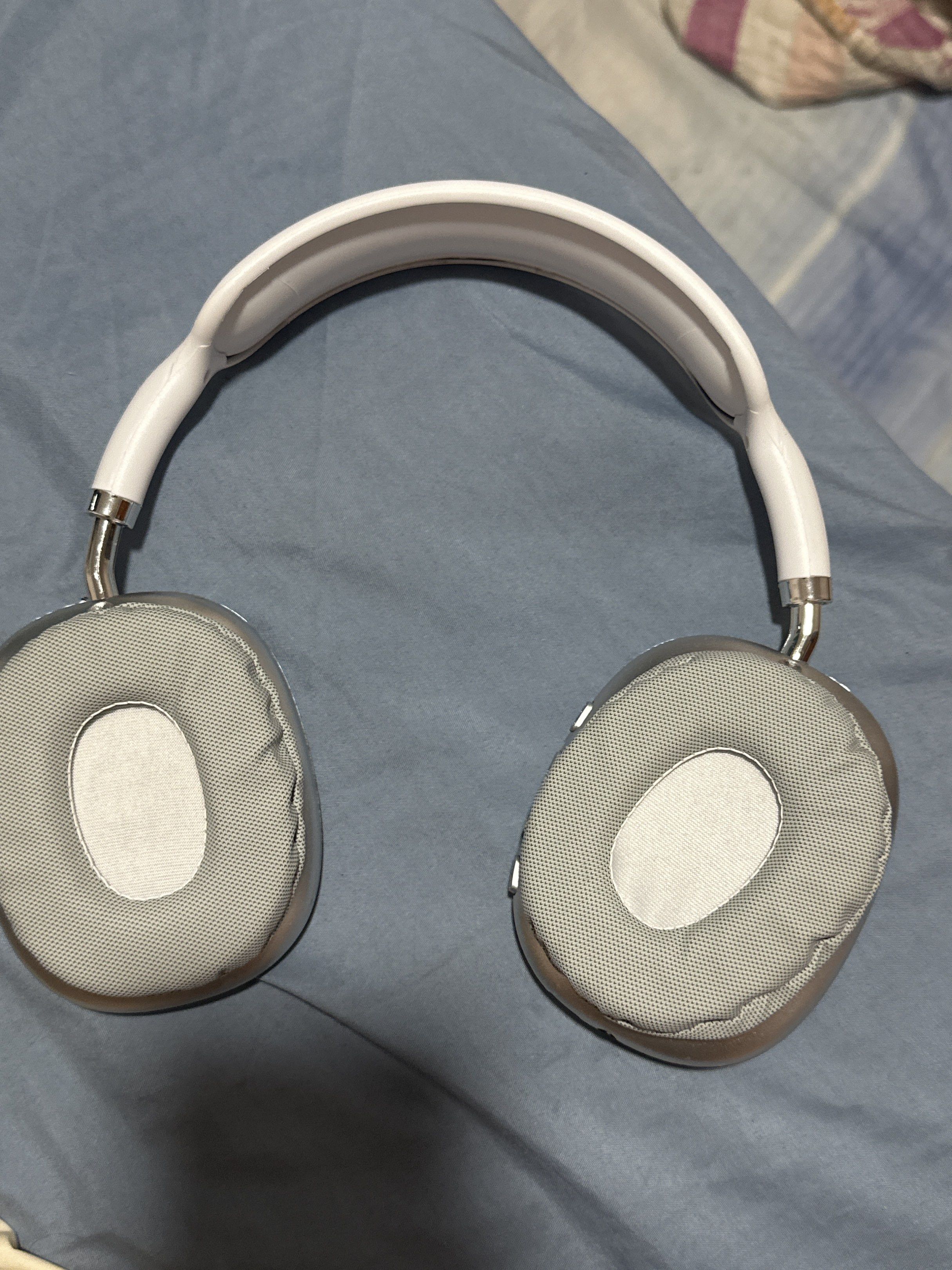 Headphones65561358232321111