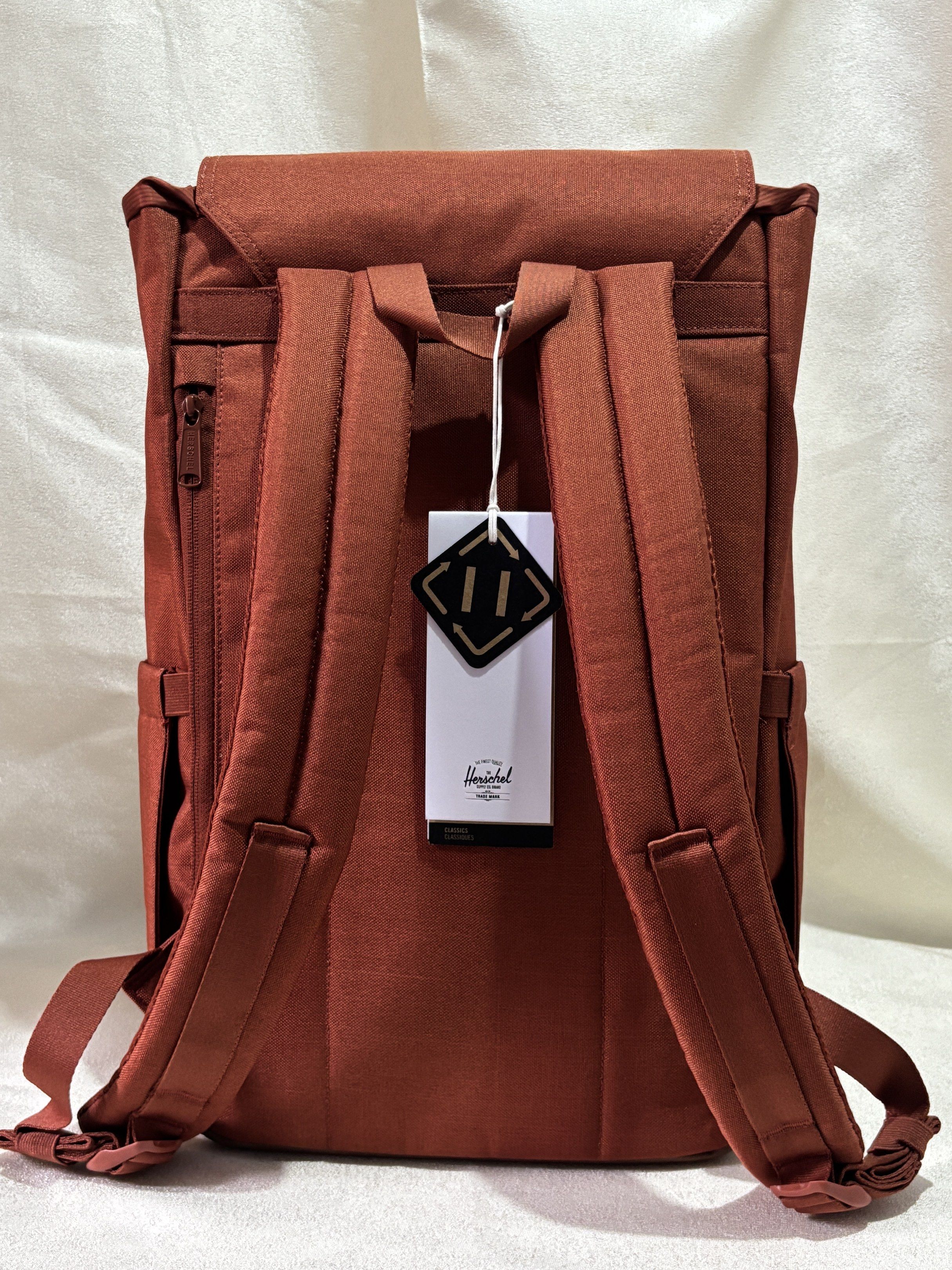 [RUSH] Herschel Retreat Backpack - Arabian Spce x Sb (Category: Backpacks) located in Antipolo. Submitted by japmanuel (Listing ID 1420485583, Image 3). Description: Herschel Retreat Backpack - Arabian Spce x Sb Condition: Brand New Capacity: 23 L Unisex Price: Php 3800.00 (negotiable) Note: Color may vary due to lighting..