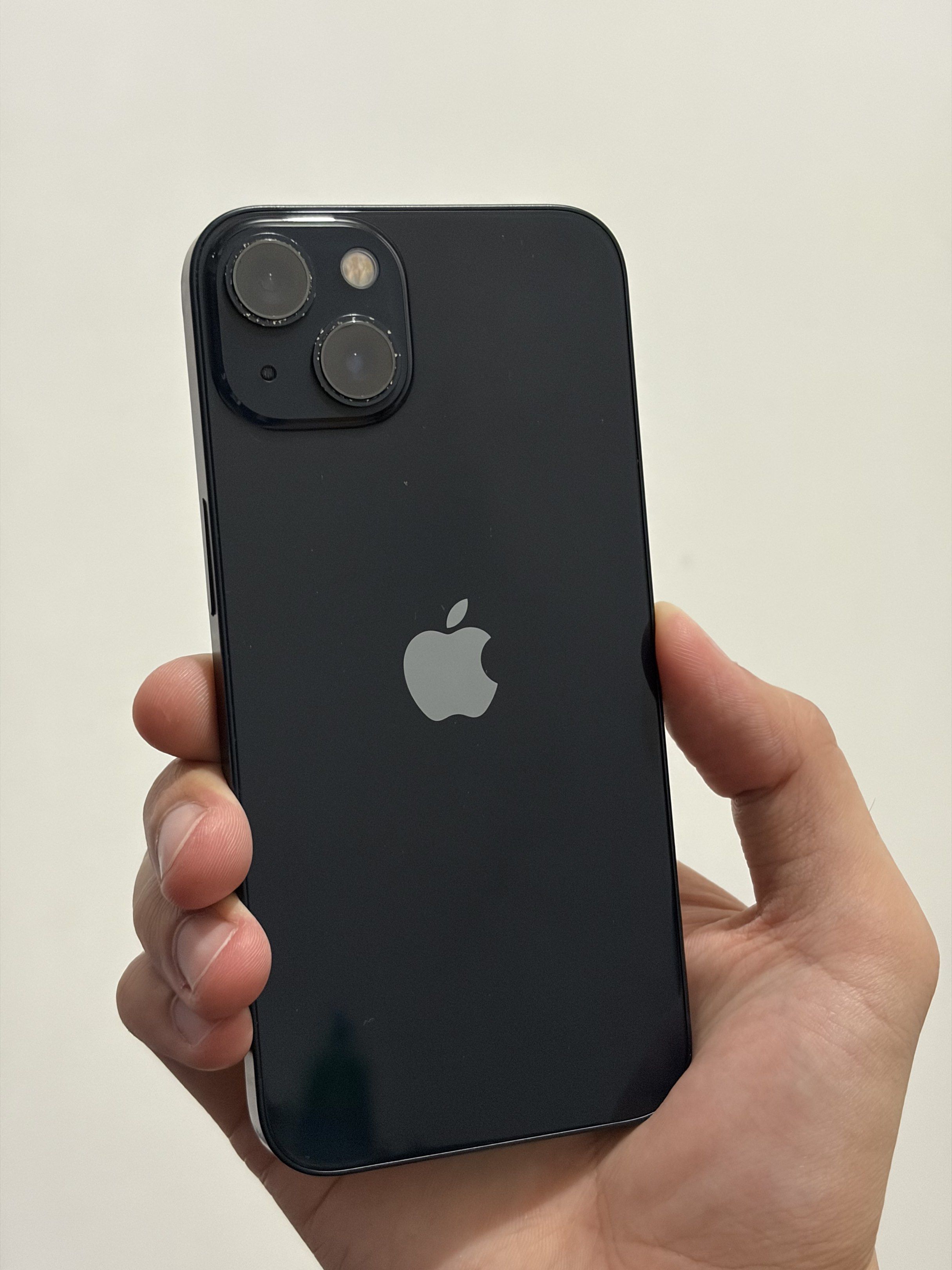 iPhone 13 128GB Midnight (Category: iPhone 13 Series) located in Manila. Submitted by itskennethh (Listing ID 1420508298, Image 2). Description: -128GB Variant -Midnight colorway -80% Battery Health -No issues -Bought at Power Mac Center last March 2023 (Original Owner) -Some small scratches, never been opened -RFS: Upgrade -Can do meet-ups around Robinsons Manila area.