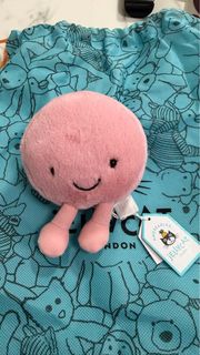 （分類：）位於 。 由 luxe.puffy 提交（商品編號 1420533742，圖片 1）。簡介： 。