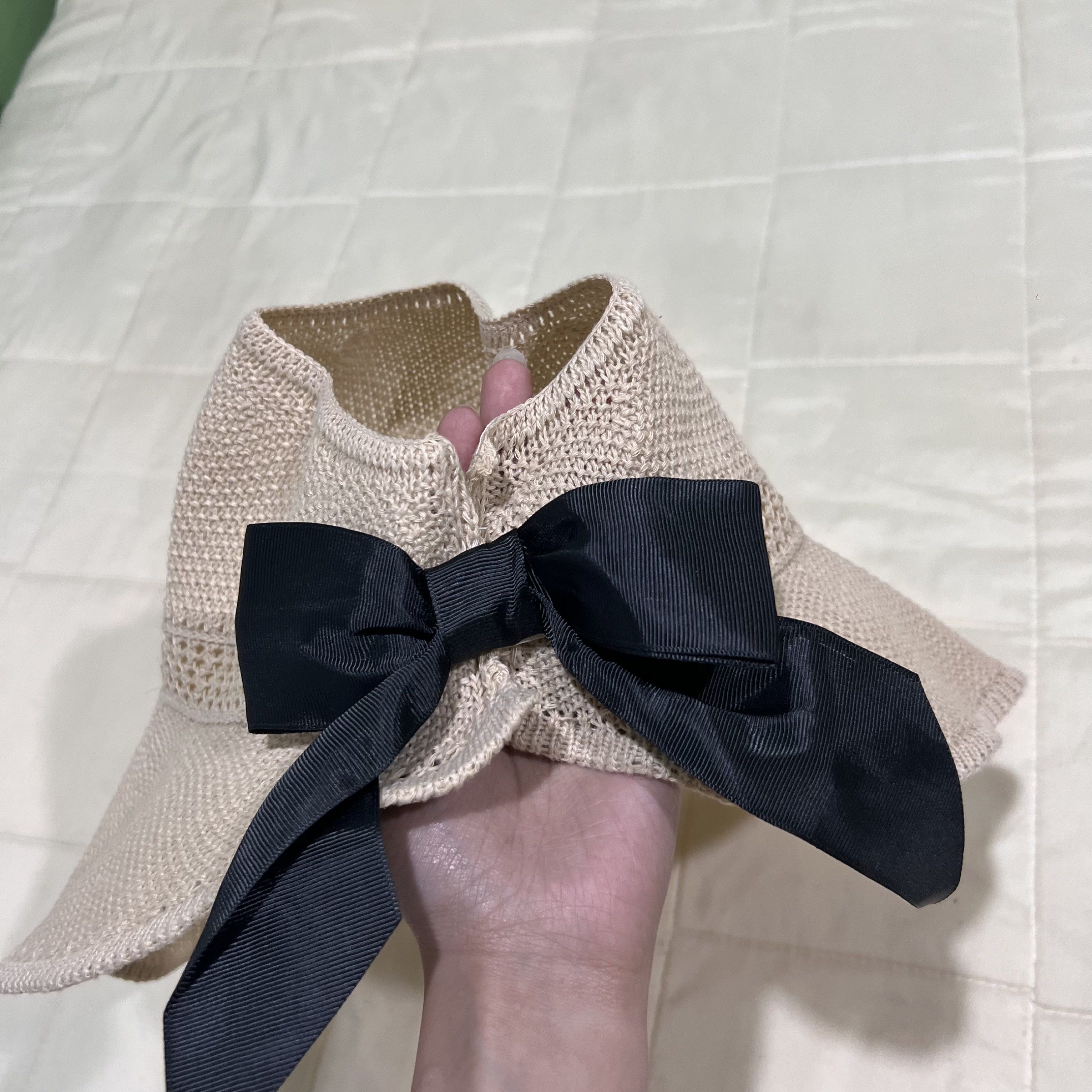 Kats Clothing Sun Visor Hat with Bow Knot (Category: Hats & Beanies) located in Roxas City. Submitted by plumpop_ (Listing ID 1420411702, Image 3). Description: - never been used - with bow knot - one size fits all - neutral light beige color - issue: slightly dented but fixable upon wearing .