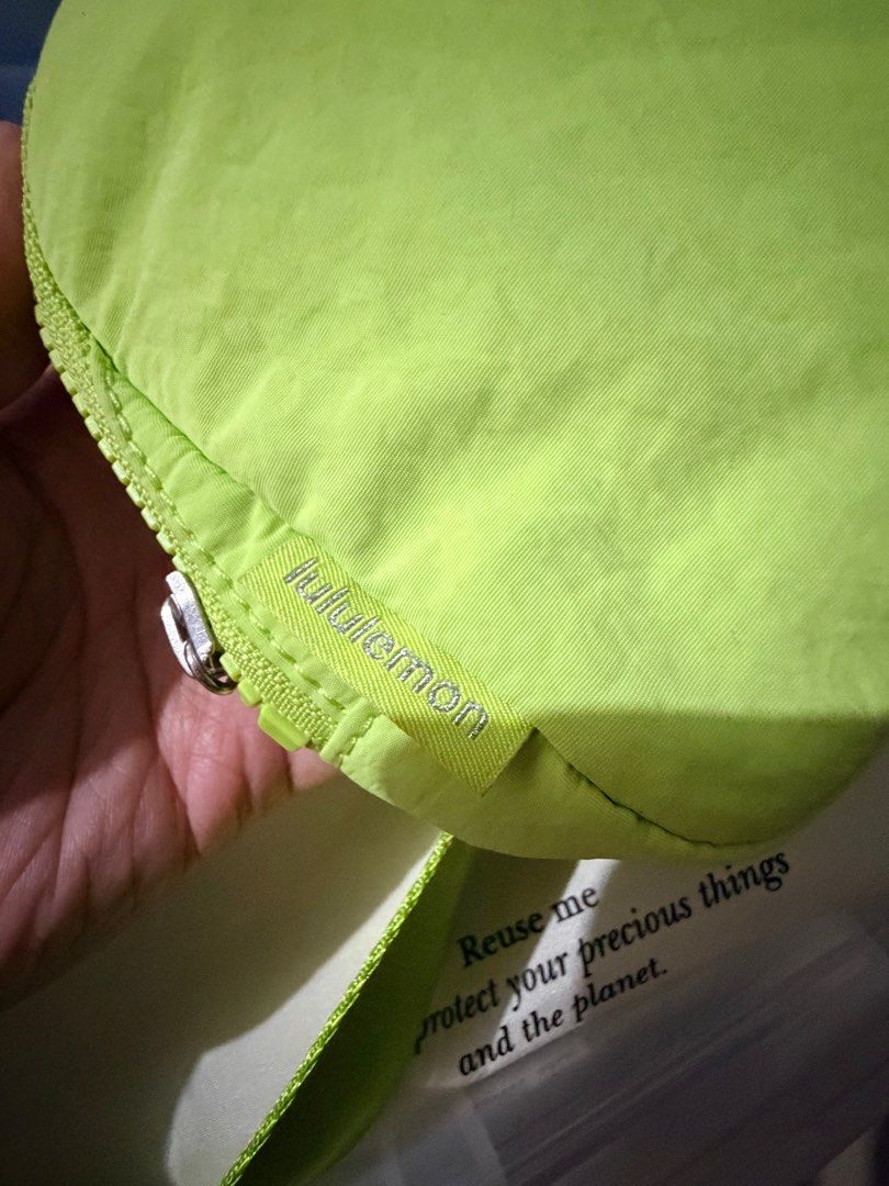 Lululemon Everywhere Belt Bag - Electric Lemon (Category: Cross-body Bags) located in Cavite. Submitted by iwoooofff (Listing ID 1420477114, Image 2). Description: - Original lululemon 1L beltbag - Sour grape color - From lululemon Canada - Used once.