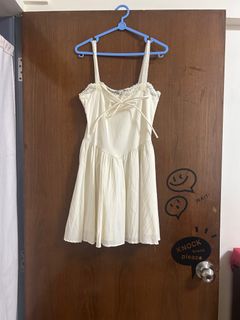 (Category: ) located in . Submitted by wardrobe_crysis (Listing ID 1420529607, Image 1). Description: .