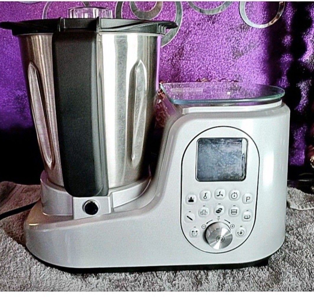 Multi-Function Food Processor SH-398B (Category: Cookers) located in Singapore. Submitted by kristalbeaute (Listing ID 1420529883, Image 2). Description: Thermo Mixer/ Soup Maker/ Food Processor Cooker Never been used Note: I'm not sure how to use this as I don't cook at home. So I will not be able to answer any questions. Pls get this only if you know how to use it. - Multi-function food processor - Steamer and soup maker etc - Digital display -