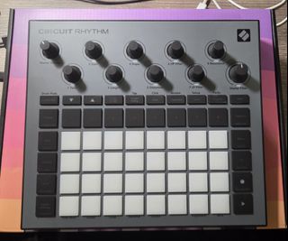 由 four_s (刊登 ID 1420513768，圖片 1) 提交，位於 的 (類別：)，說明：。