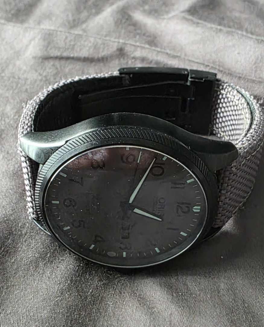 ORIS BIG Crown ProPilot Automatic Watch (Category: Men's Watches) located in Manila. Submitted by capscrot (Listing ID 1420412706, Image 1). Description: - Oris Big Crown ProPilot Automatic Watch - Black case - Grey fabric strap - Dark watch face - Luminous hands and numerals - Day and date display at 3 o'clock - Black buckle with Oris logo.
