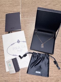 （分類：）位於 。 由 dolapx 提交（商品編號 1420472656，圖片 1）。簡介： 。