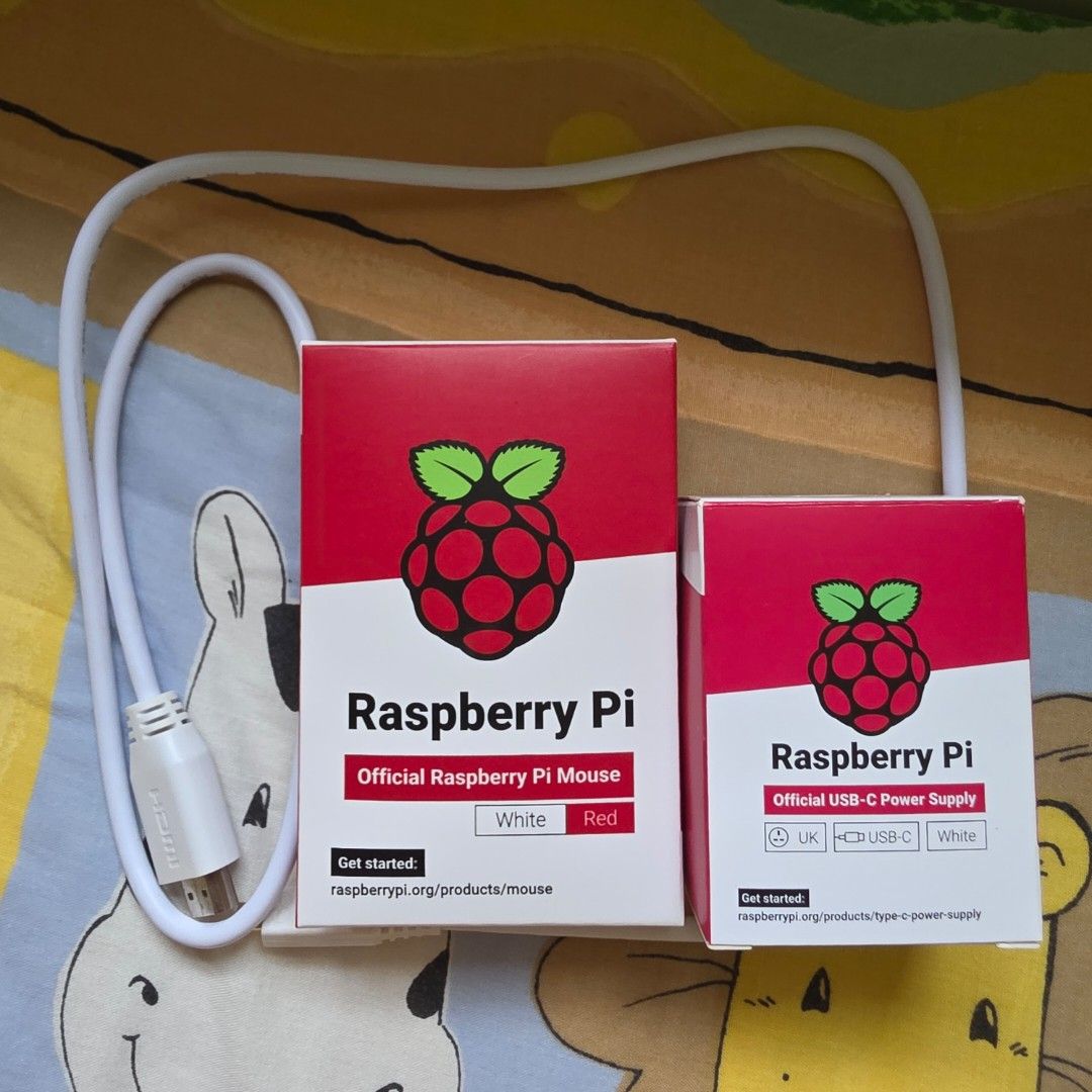 Raspberry Pi 400 Personal Computer Kit (4th Edition)444247650117232643