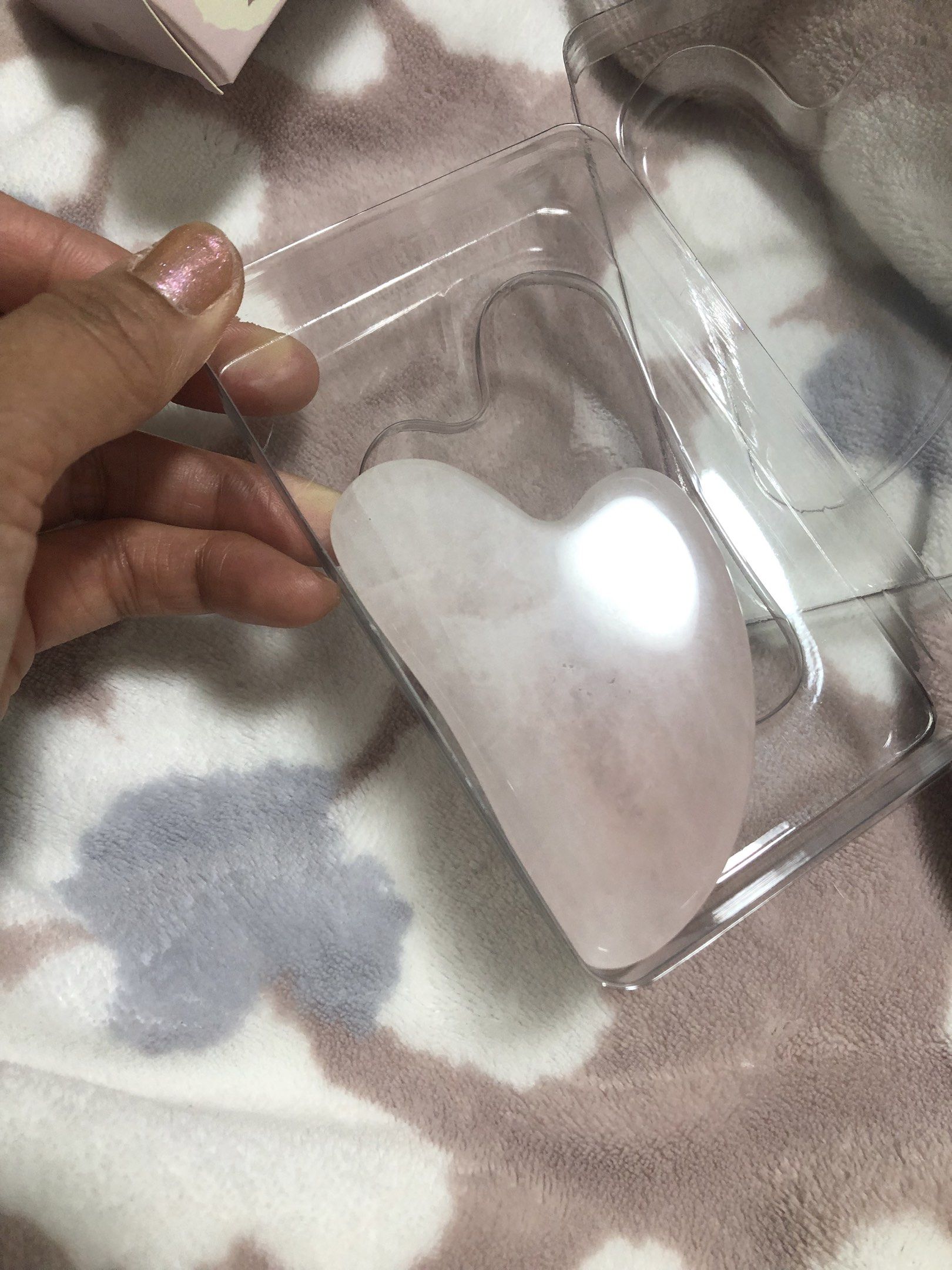 Rose Quartz Gua Sha (Category: Face Care) located in Cabuyao City. Submitted by wakahatana (Listing ID 1420501157, Image 3). Description: - Rose quartz gua sha tool - For facial and body massage - Comes with original packaging - Includes instructions for use - Made in China.