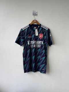 (Category: ) located in . Submitted by sundayfootballshirts (Listing ID 1420372158, Image 1). Description: .