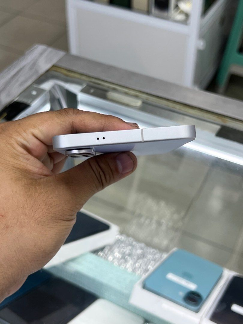 SAMSUNG S25 FE 512GB OPENLINE NO ISSUE (Category: Samsung) located in San Juan City. Submitted by dokiee2001 (Listing ID 1420406515, Image 3). Description: Read First❤️🥰 RFS: Buy And Sell OPEN FOR SWAP/SELLING: SAMSUNG S25 FE 512GB Openline Any Sim 99%SMOOTH 98%MAKINIS No hidden issue All Working Good As New Never Been Repaired Can Reset Anytime Test to sawa / Unli test Not Refurbished Authentic Phone CHECKING: ✅FREE 3 UTOOLS ✅FREE APPLE WEBSITE