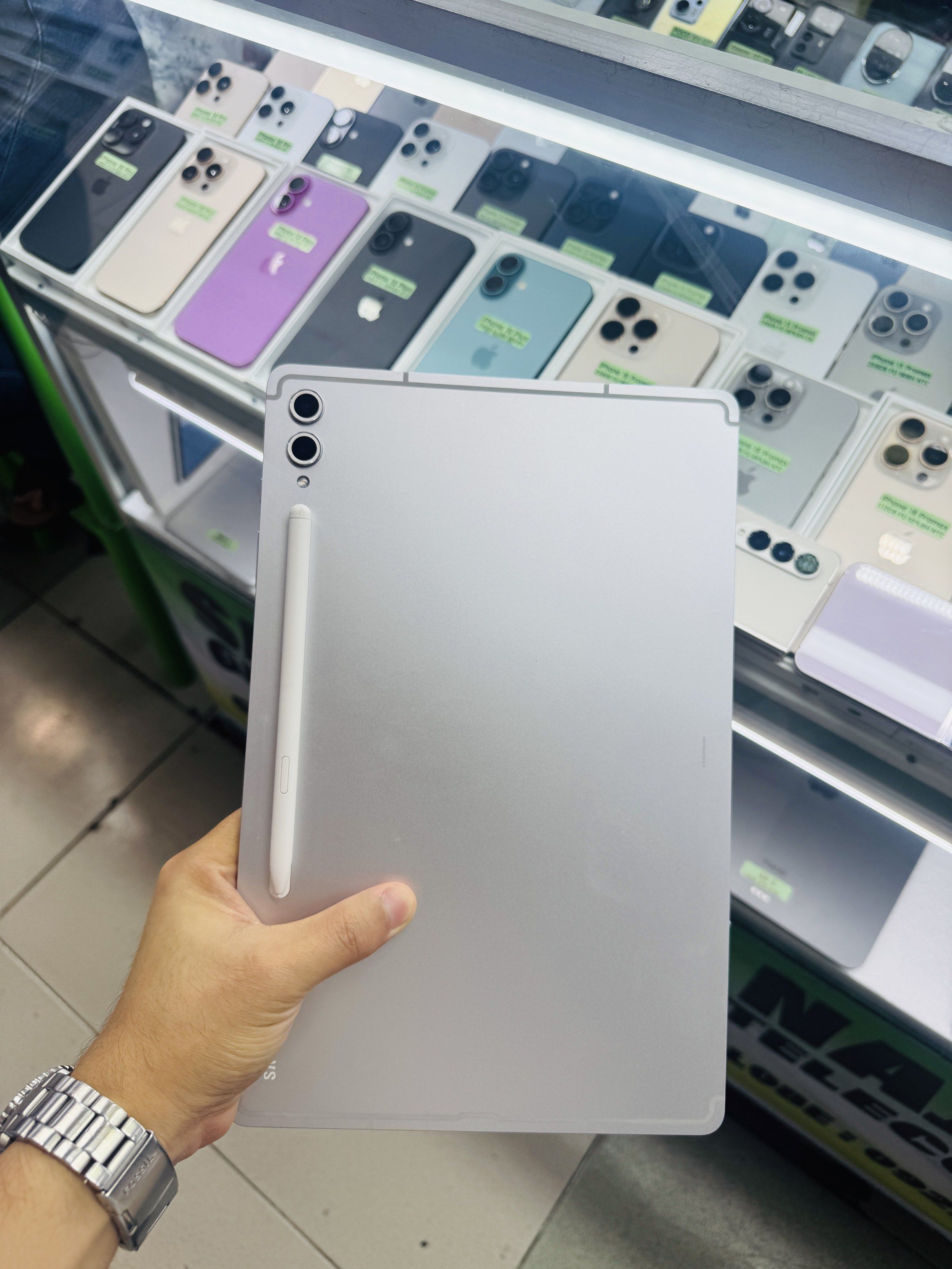 Samsung Tab S10 Plus 12/256GB Wifi (Category: Android) located in San Juan City. Submitted by Khalidmgdla08 (Listing ID 1420497214, Image 1). Description: FOR SALE | TRADE/SWAP Price: 35,500 On hand: S10 Plus✔️ 12/256GB ✔️ Wifi ✔️ NTC APPROVED ✔️ 100% Original ✔️ 99% Makinis ✔️ 99% Smooth ✔️ NOT REFURB ✔️ NO HIDDEN ISSUES ✔️ NEVER BEEN REPAIRED ✔️ TEST TO SAWA✔️ FREE 3-UTOOLS ✔️ ANY MODEL OF IPHONE AND SAMSUNG ARE AVAILABLE! ✨ We accept: 🔹Cash �