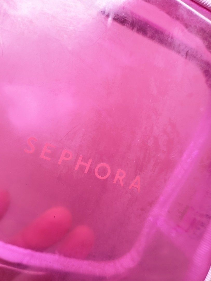 Sephora Pink Clear Cosmetic Bag (Category: Makeup) located in Baguio. Submitted by toys_of_yesteryear (Listing ID 1420433238, Image 2). Description: 📌loc. Baguio 📌Actual photos posted, check all photos before buying. 📌This item is NOT new, this is from surplus. Manage your expectations 📌Reasonable price posted, lowballers will be ignored / ridiculous offers auto declined. 📌No holds , No reservation 📌MoP: Gcash 📌MoD: J&T - Vibrant pink Seph