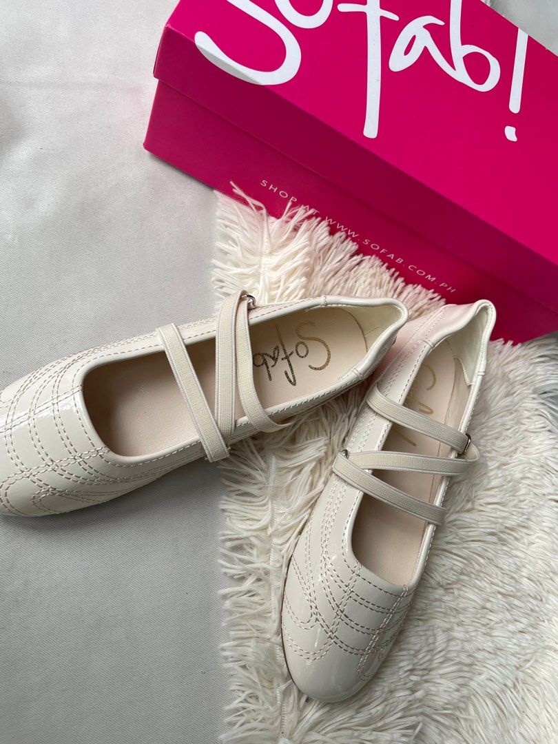 Sofab! Mary Jane Shoes (Category: Flats & Sandals) located in Cavite. Submitted by samxdeclutters (Listing ID 1420447045, Image 2). Description: - Cream-colored Mary Jane shoes - Features a strap design - Quilted pattern on the front - Comes with the original box - Perfect for special occasions or everyday wear - Comfortable and stylish.