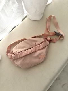 (Category: ) located in . Submitted by chutneyyy (Listing ID 1420475061, Image 1). Description: .