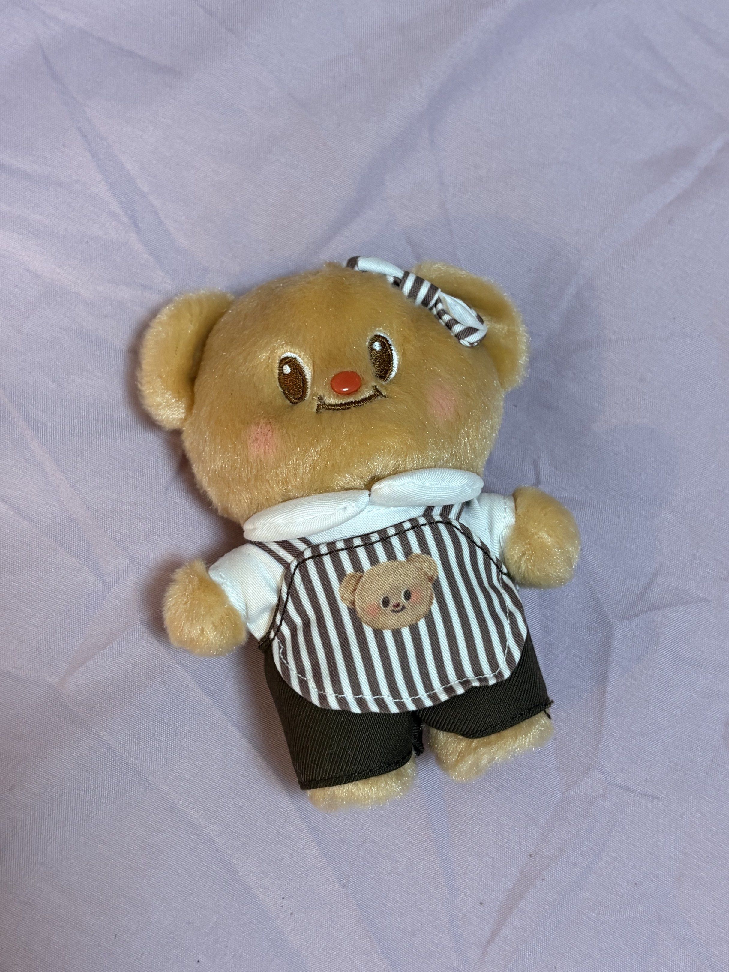 Toptoy BUTTERBEAR barista (Category: Designer & Blind Box Toys) located in Legazpi City. Submitted by jacqui.pediaoffduty (Listing ID 1420524917, Image 1). Description: Complete w/ Box, foil, and card No noted damages.