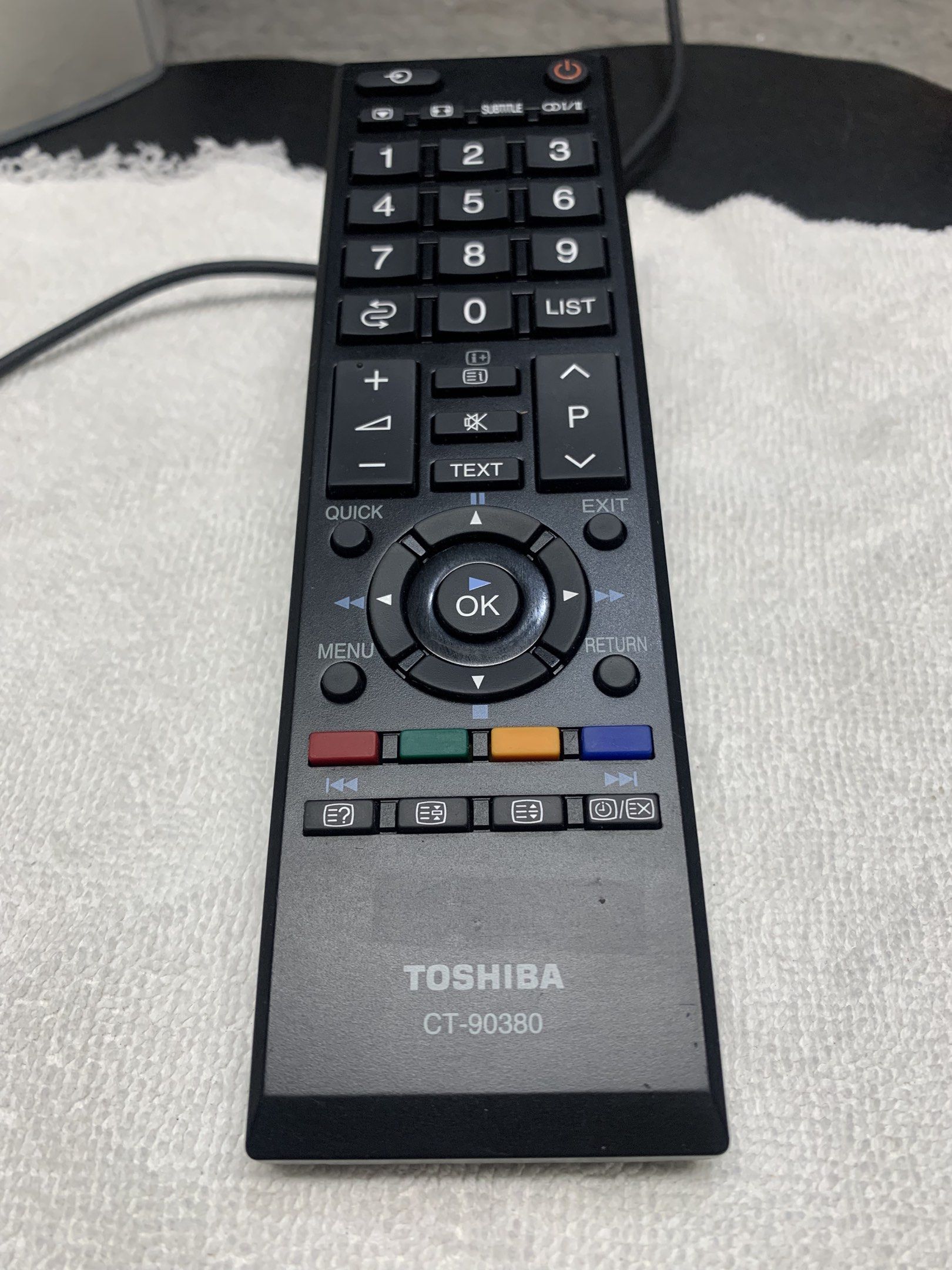 Toshiba CT-90380 Original TV Remote Control (Category: TV) located in Paranaque City. Submitted by seb_trading (Listing ID 1420452398, Image 3). Description: - Genuine Toshiba CT-90380 remote control - Full set of buttons: numbers, volume, channel, menu - Requires 2 AAA batteries (not included) - Perfect replacement for lost or damaged remotes - authentic Toshiba remote control last price Paranaque area.